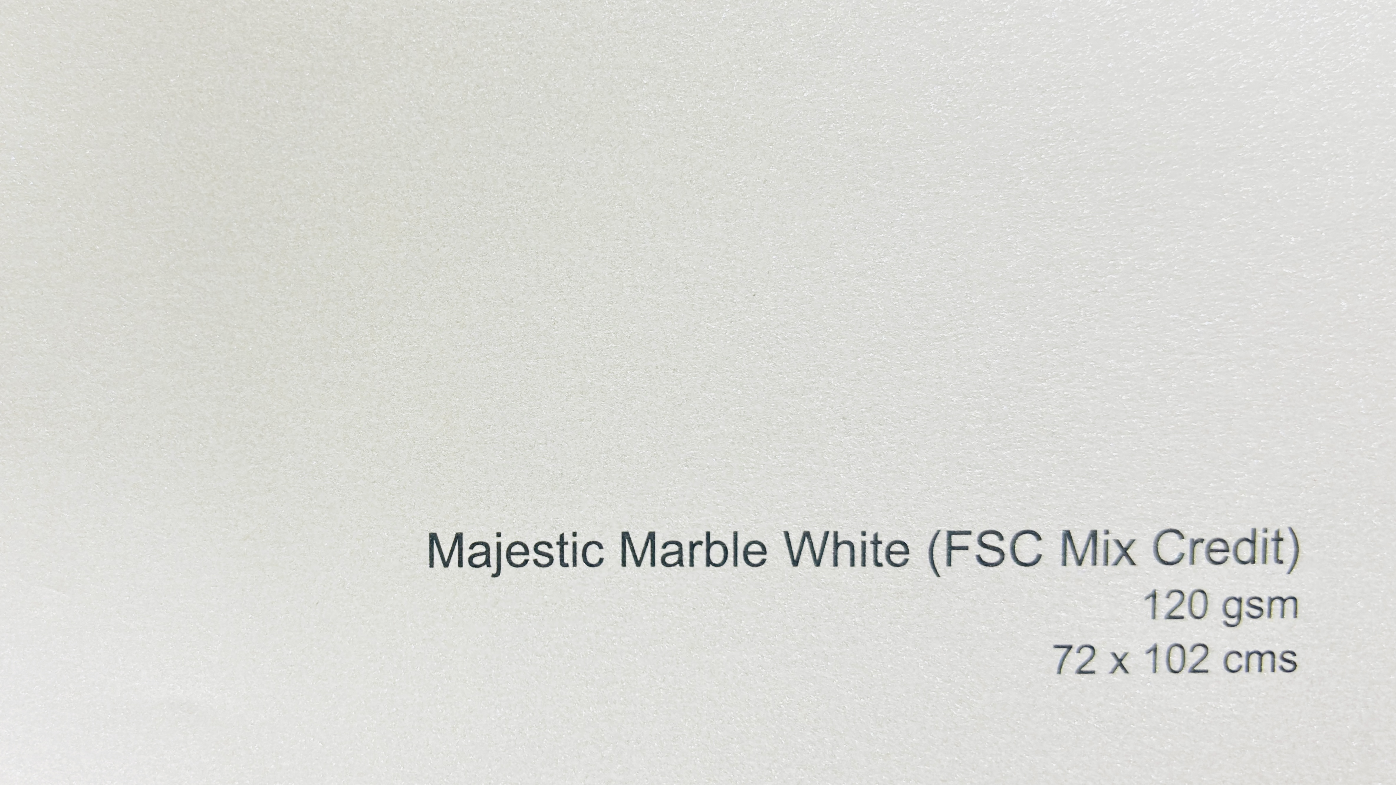 Majestic Marble White 120gsm 72 x 102 cm