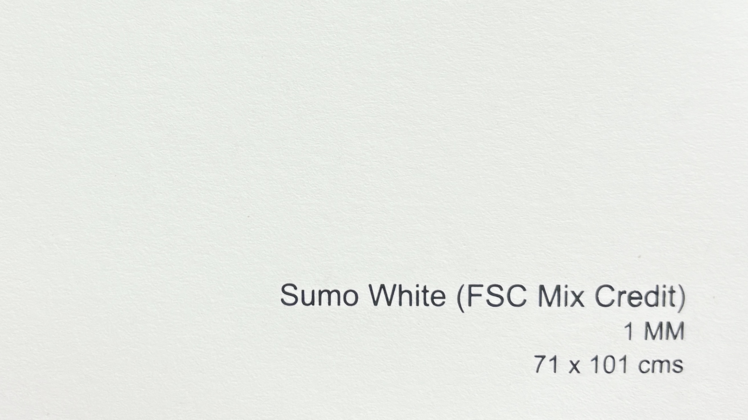 Sumo White 1mm 71 x 101cm